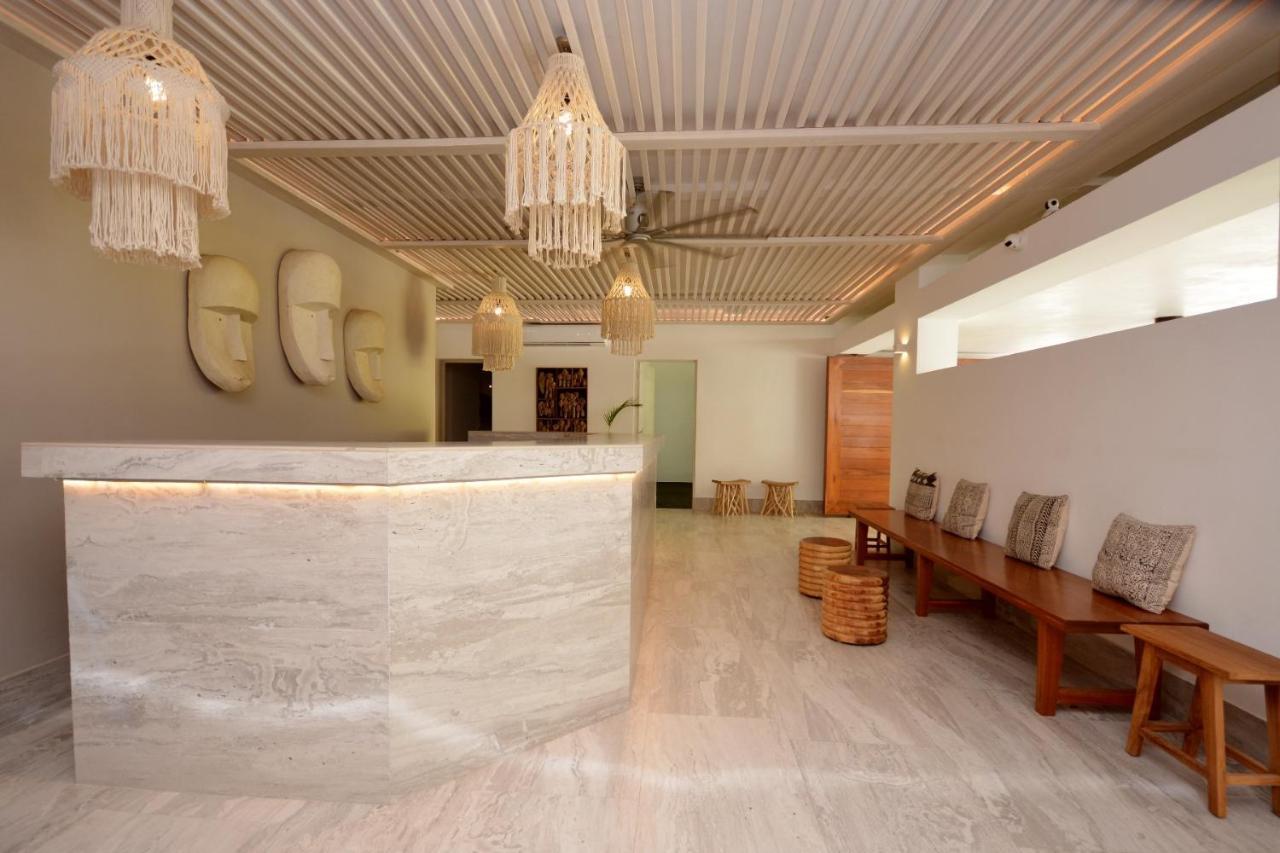 Mayan Monk Suites Плая дел Кармен Екстериор снимка