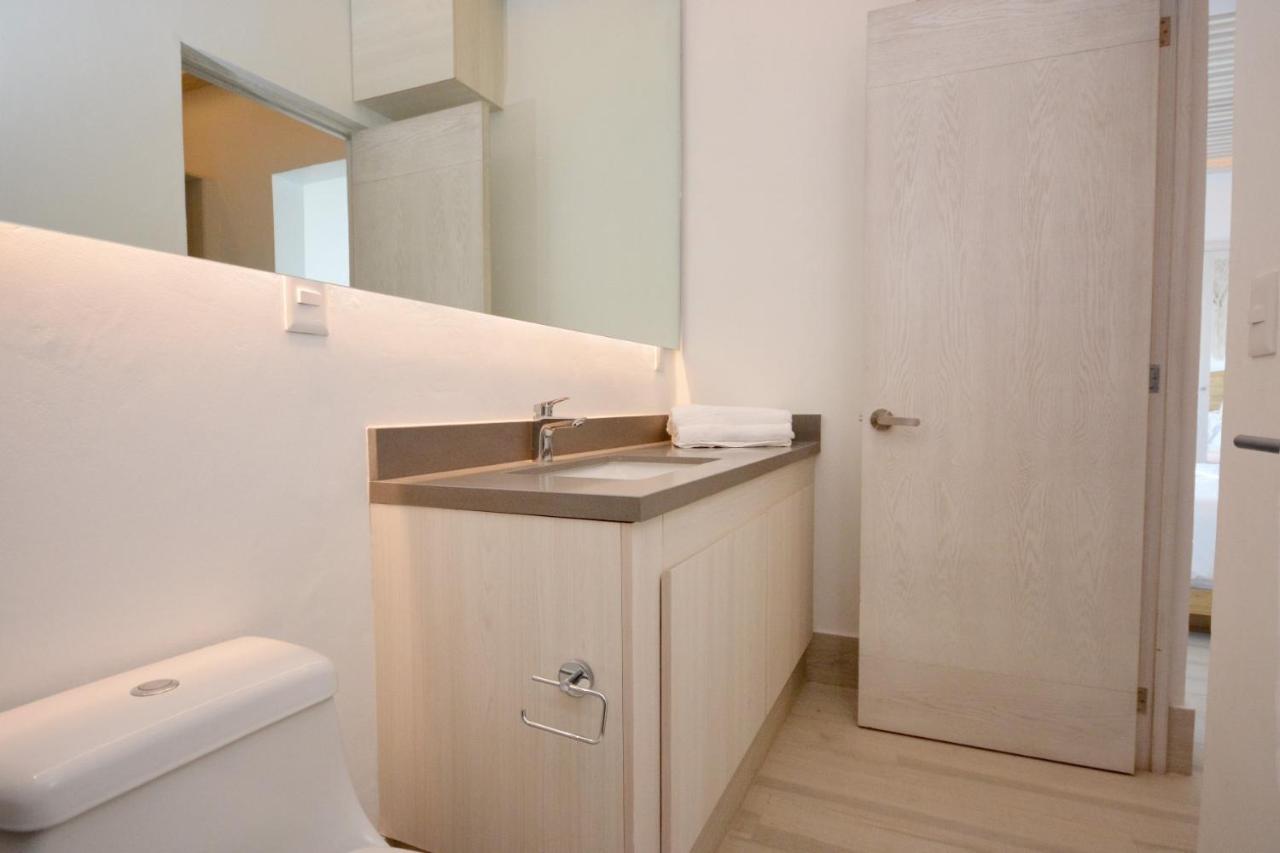 Mayan Monk Suites Плая дел Кармен Екстериор снимка