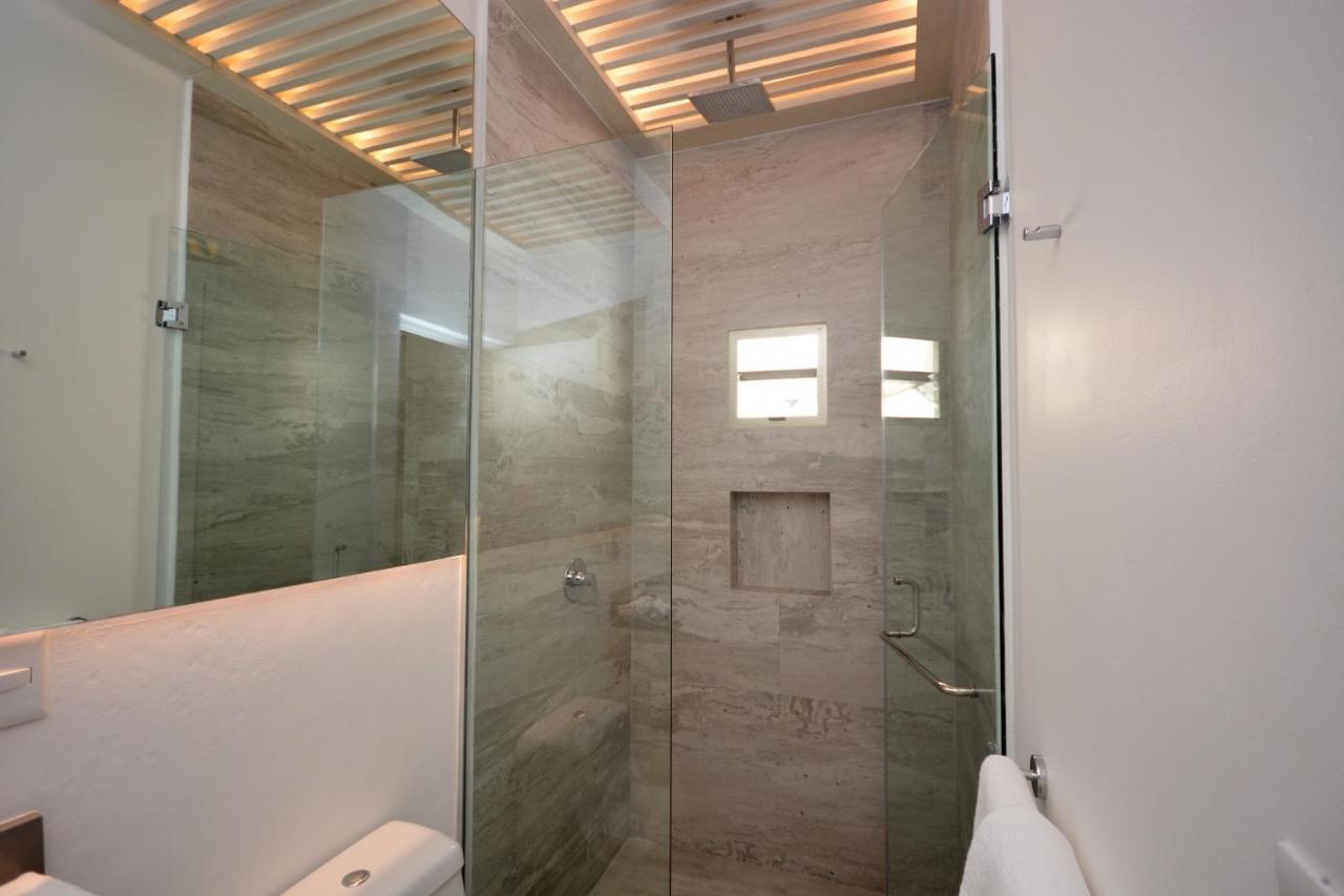 Mayan Monk Suites Плая дел Кармен Екстериор снимка