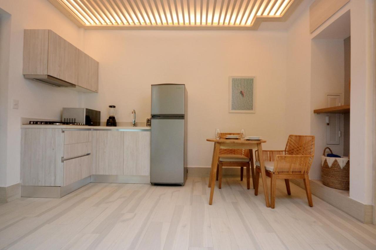 Mayan Monk Suites Плая дел Кармен Екстериор снимка