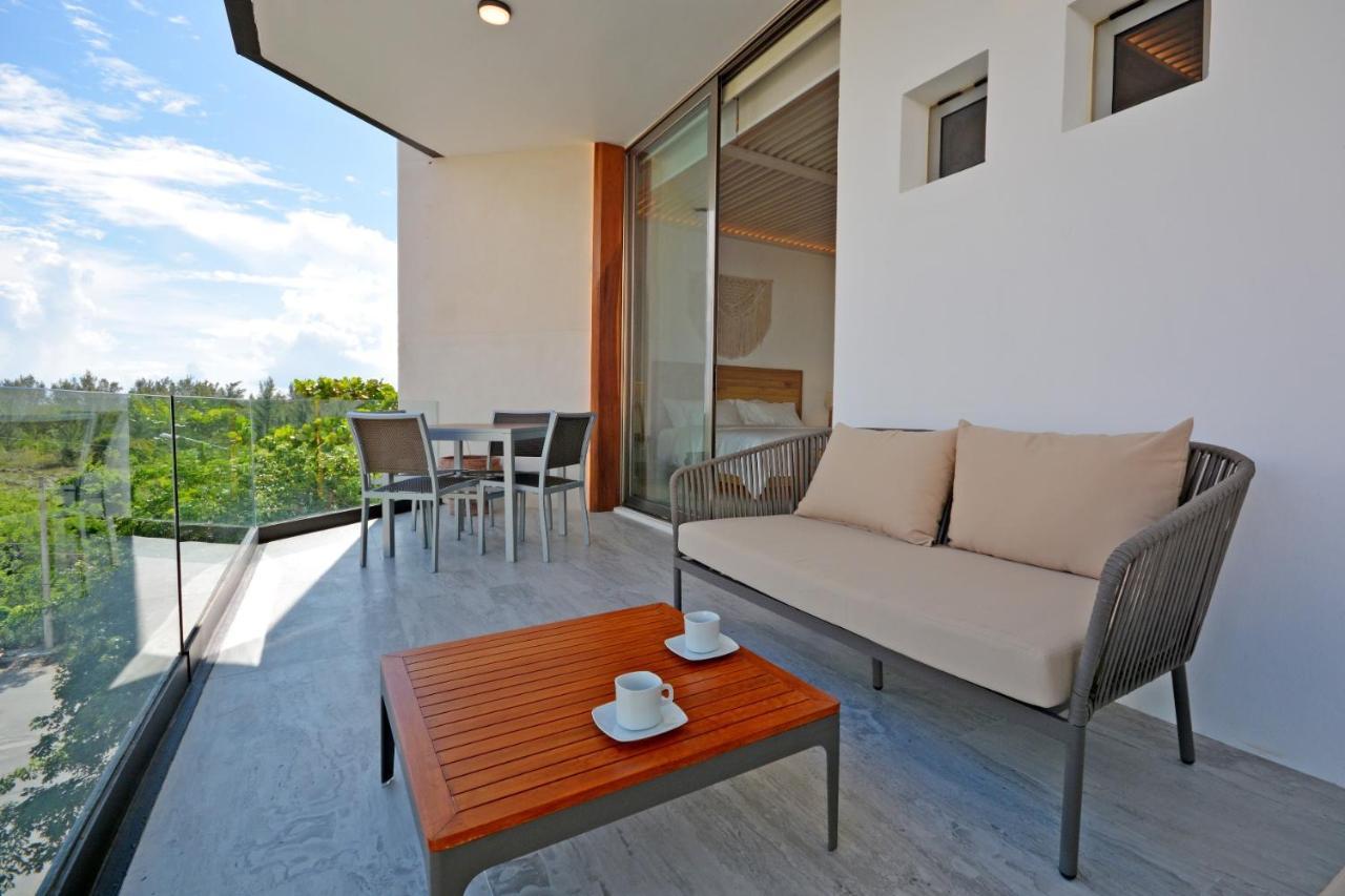 Mayan Monk Suites Плая дел Кармен Екстериор снимка