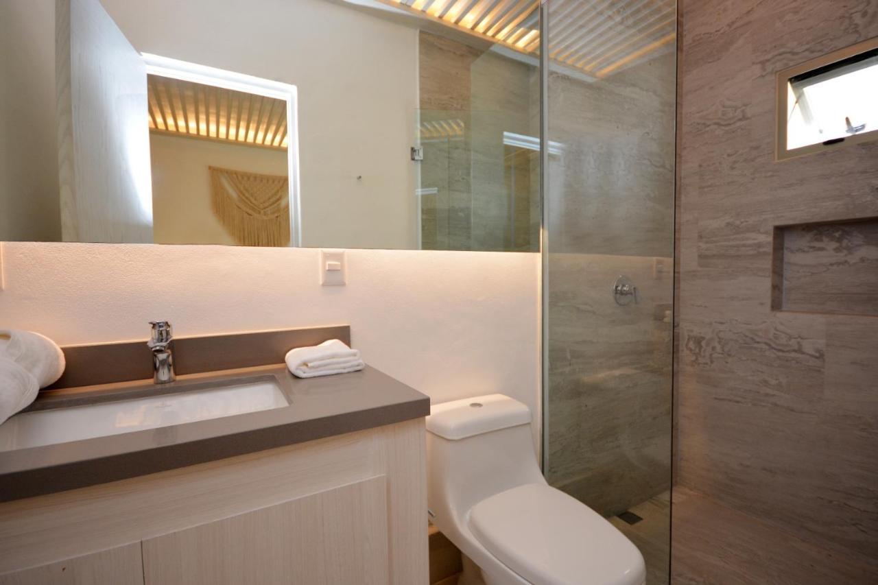 Mayan Monk Suites Плая дел Кармен Екстериор снимка